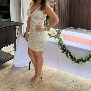 Guess mini dress💃🏽